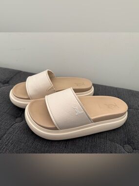 Reef Cushion Bondi Bay Size 7 Platform Slide Sandals